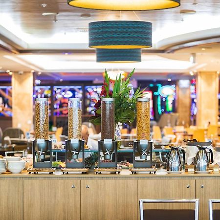 Mercure Canberra Belconnen Екстериор снимка