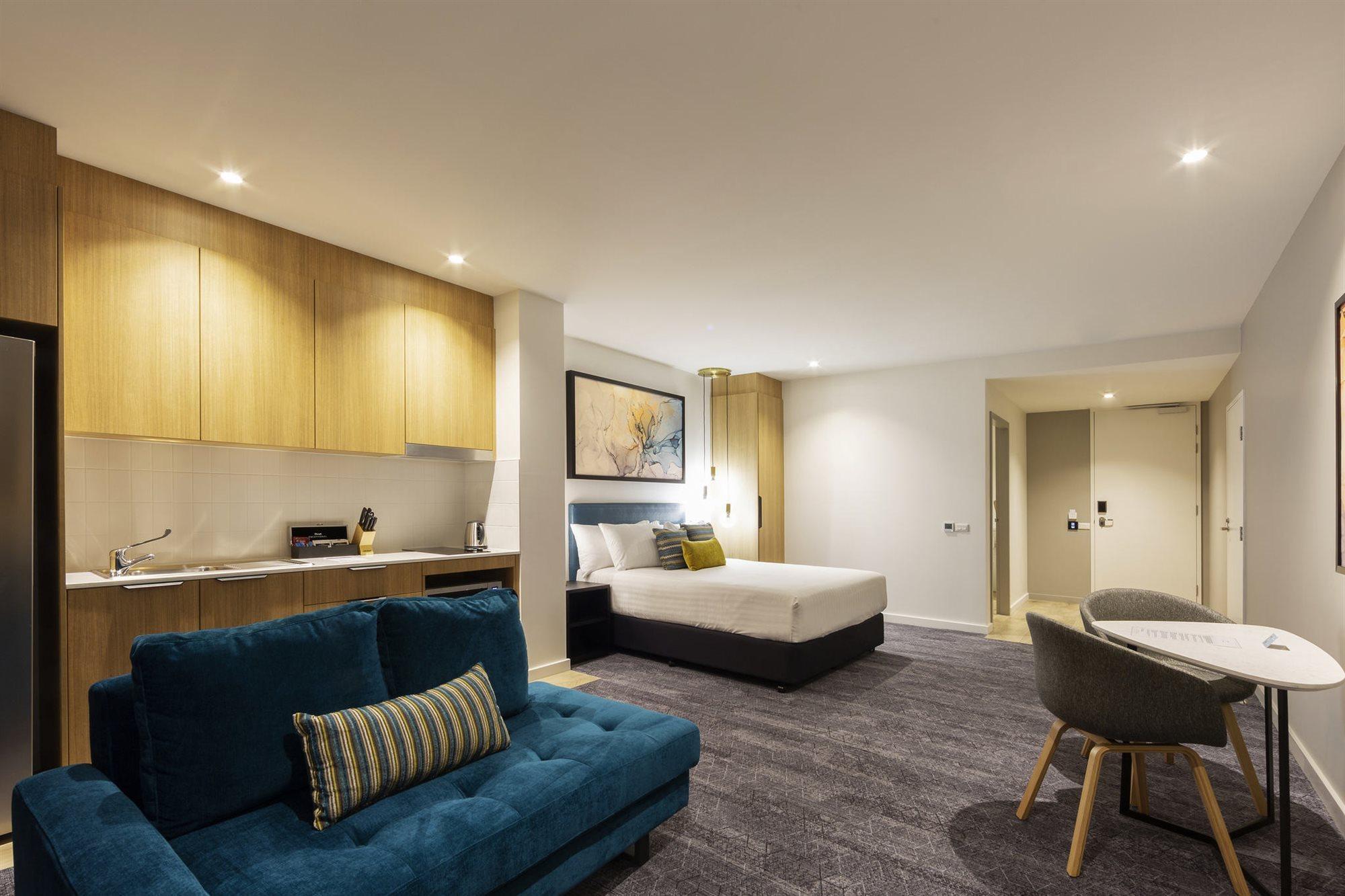 Mercure Canberra Belconnen Екстериор снимка