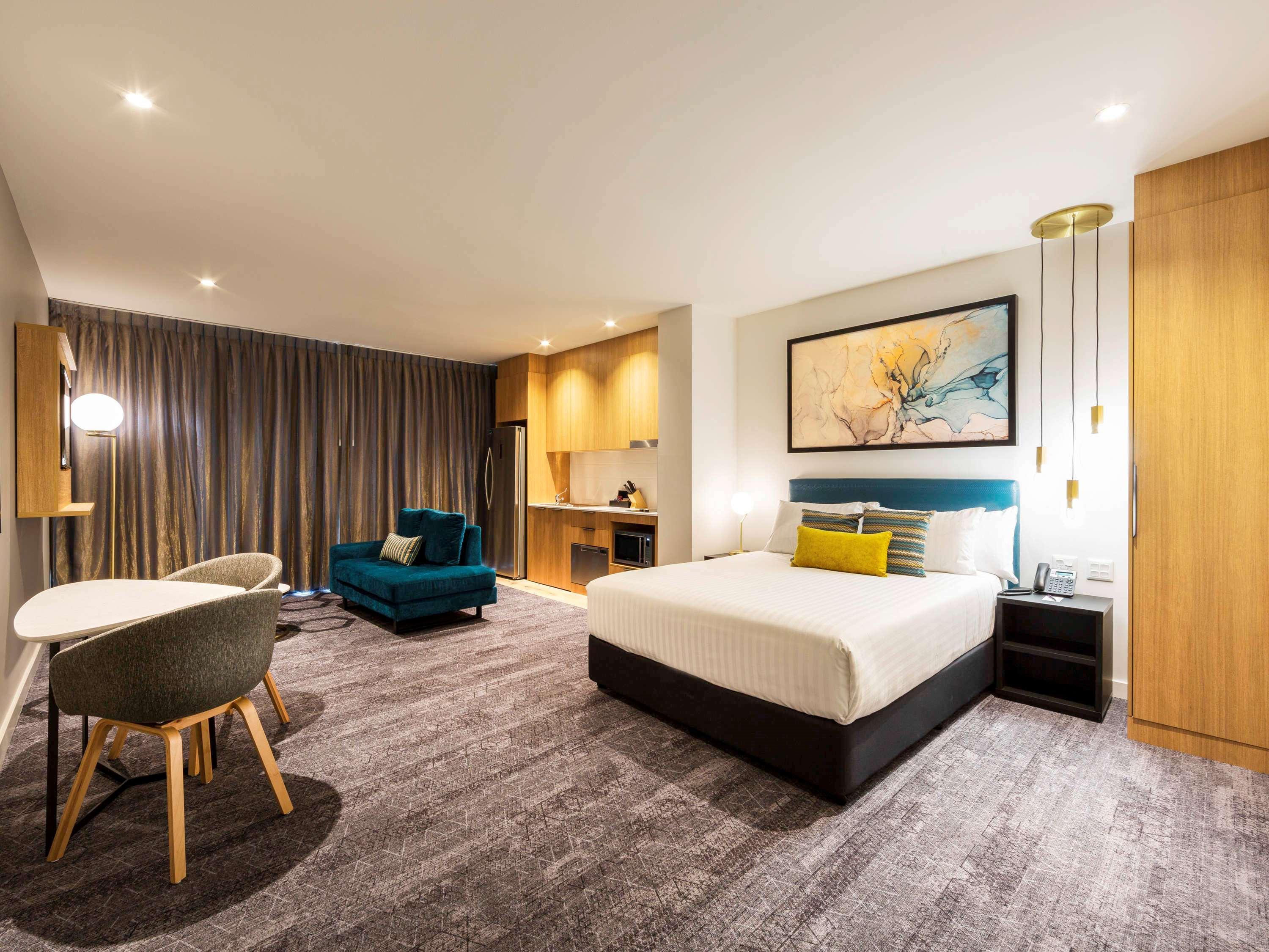 Mercure Canberra Belconnen Екстериор снимка