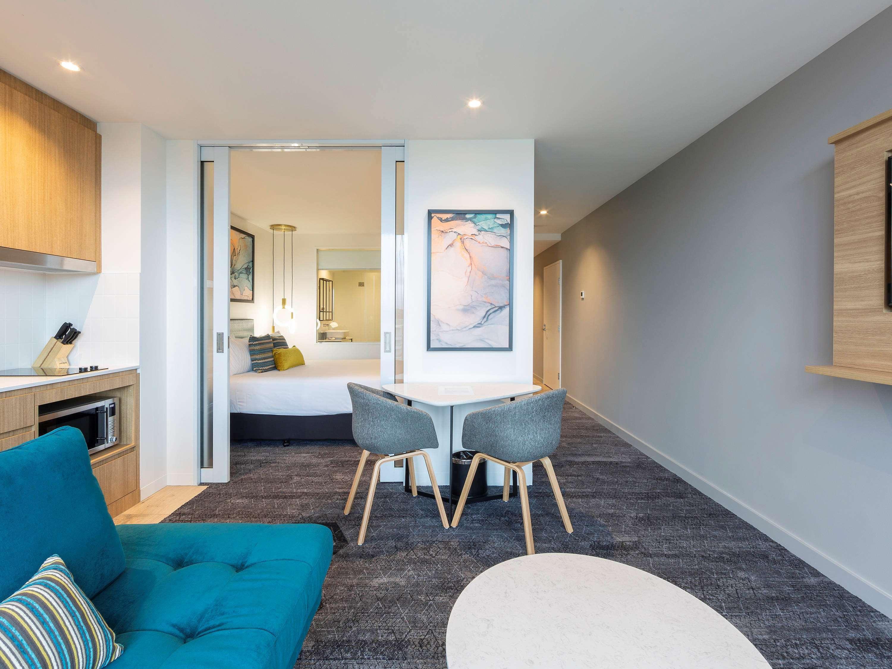 Mercure Canberra Belconnen Екстериор снимка