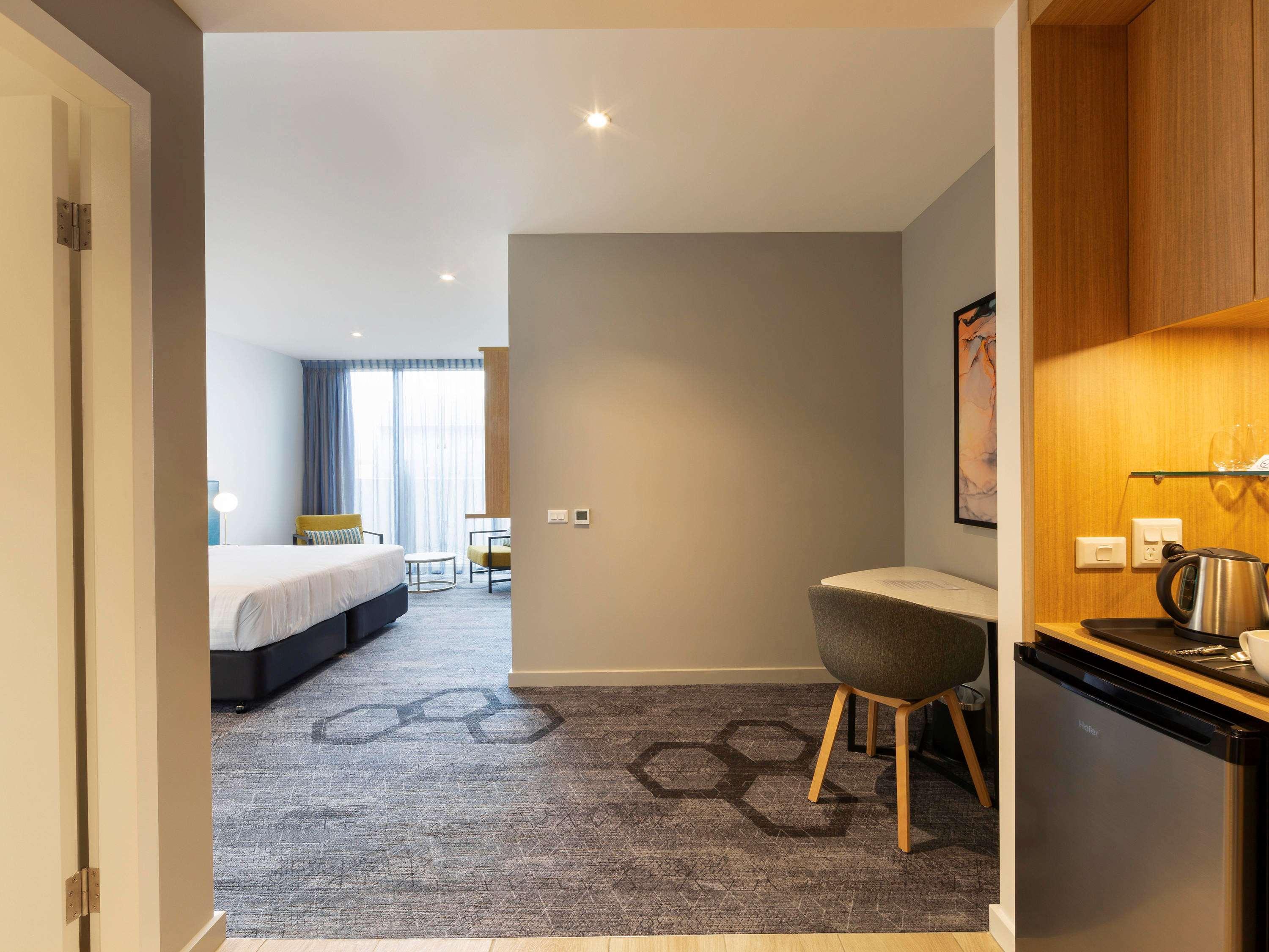 Mercure Canberra Belconnen Екстериор снимка