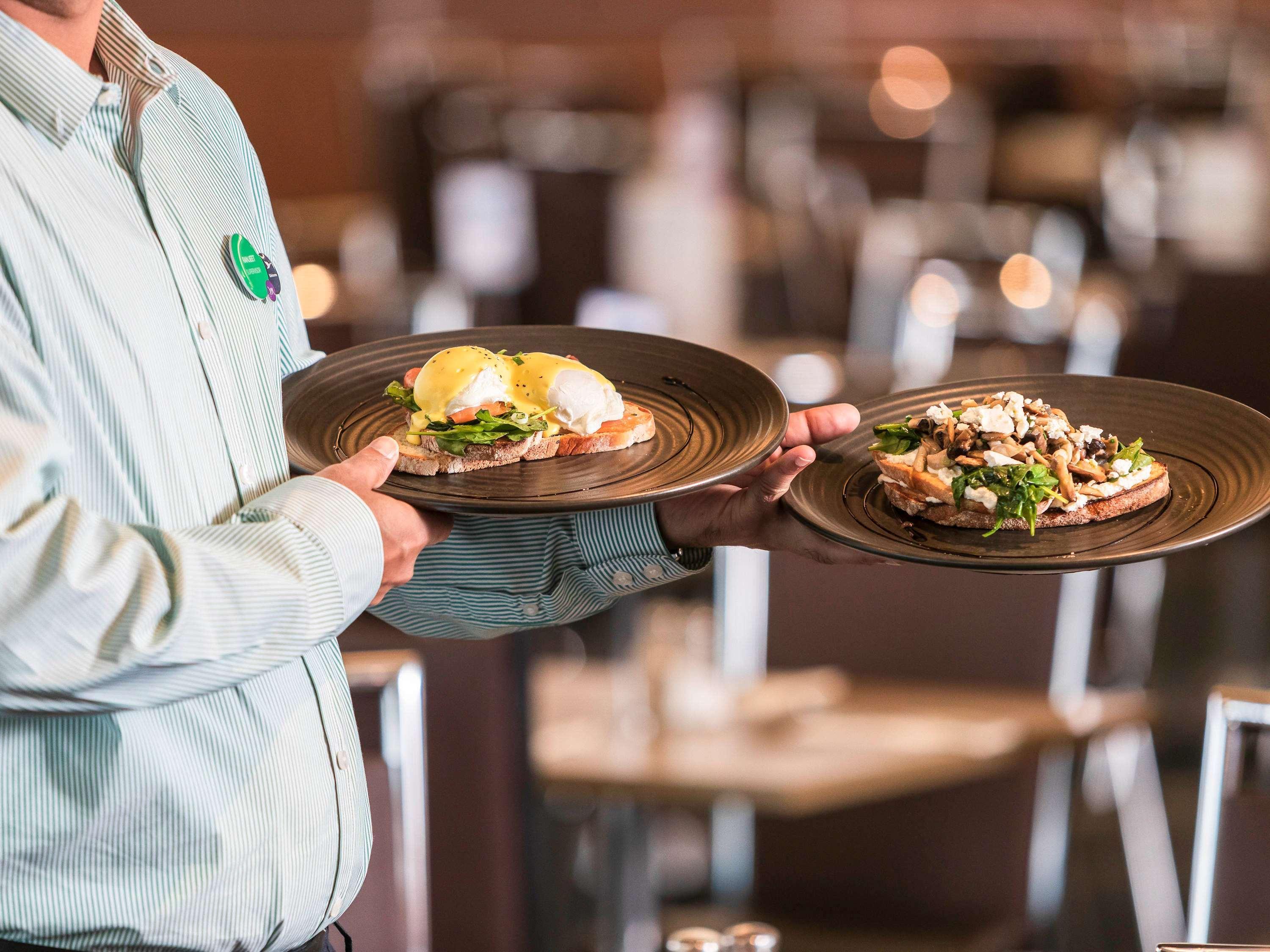 Mercure Canberra Belconnen Екстериор снимка