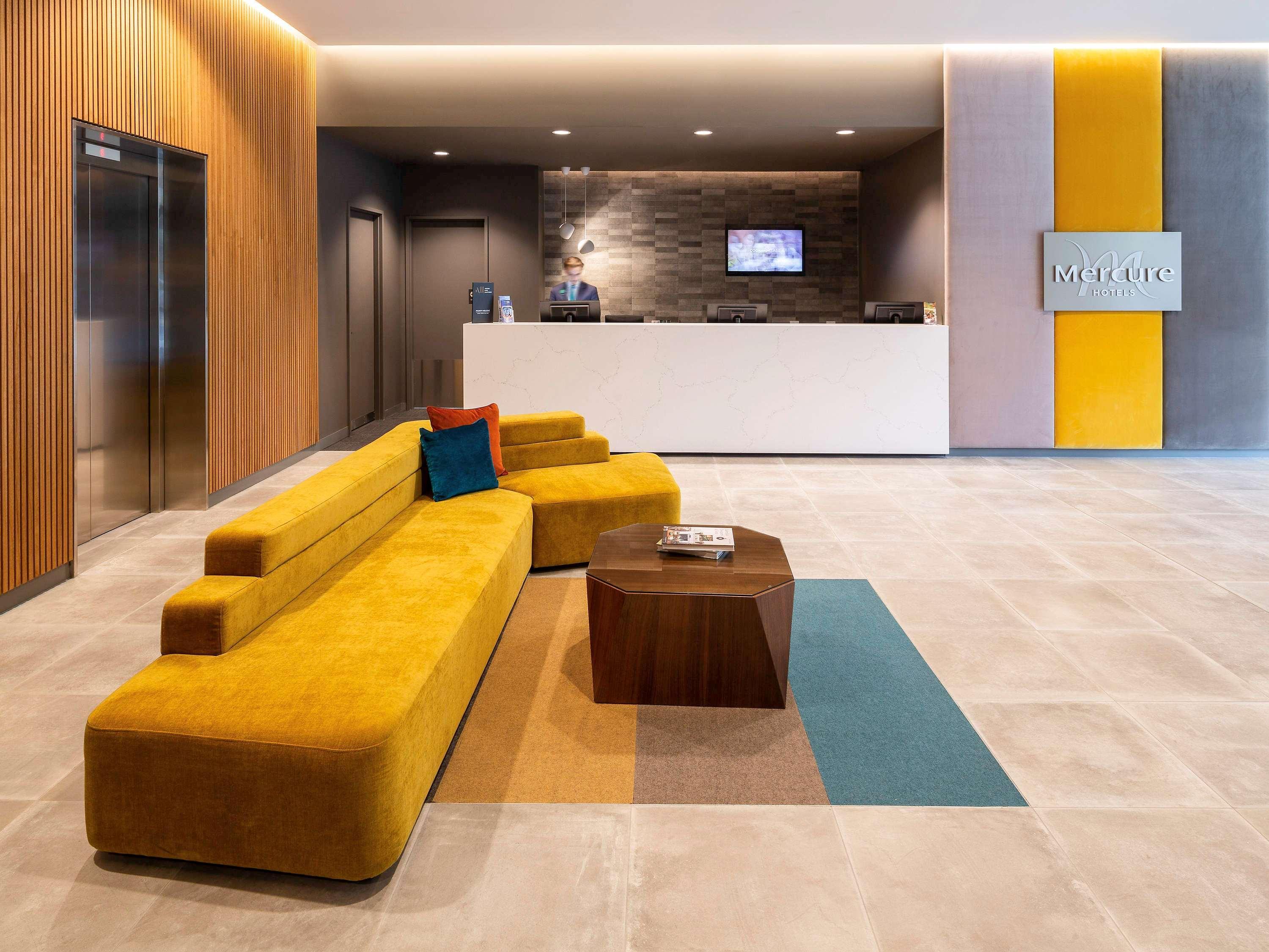 Mercure Canberra Belconnen Екстериор снимка