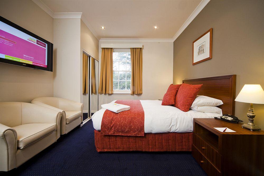 Mercure Canberra Belconnen Екстериор снимка