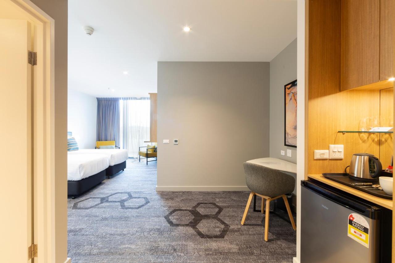 Mercure Canberra Belconnen Екстериор снимка